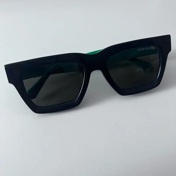 Louis vuitton sunglasses - Picture 2 of 5